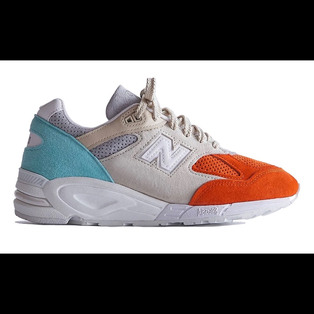 For sale kith x new balance size 8 but fits like 8.5  used once for like 3 hrs
